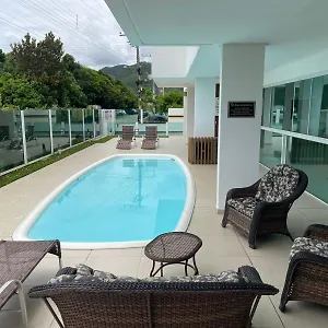 https://lindo-apartamento-praia-de-palmas.santa-catarina-brasil.com
